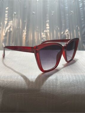 Red Cat-Eye Sunglasses - Fashion Women's Shades-New